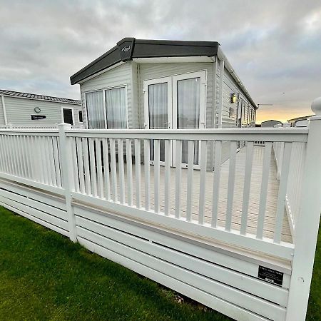 Luxury 3 Bedroom Caravan Between Perranporth And Newquay, Cornwall New Quay Exterior foto