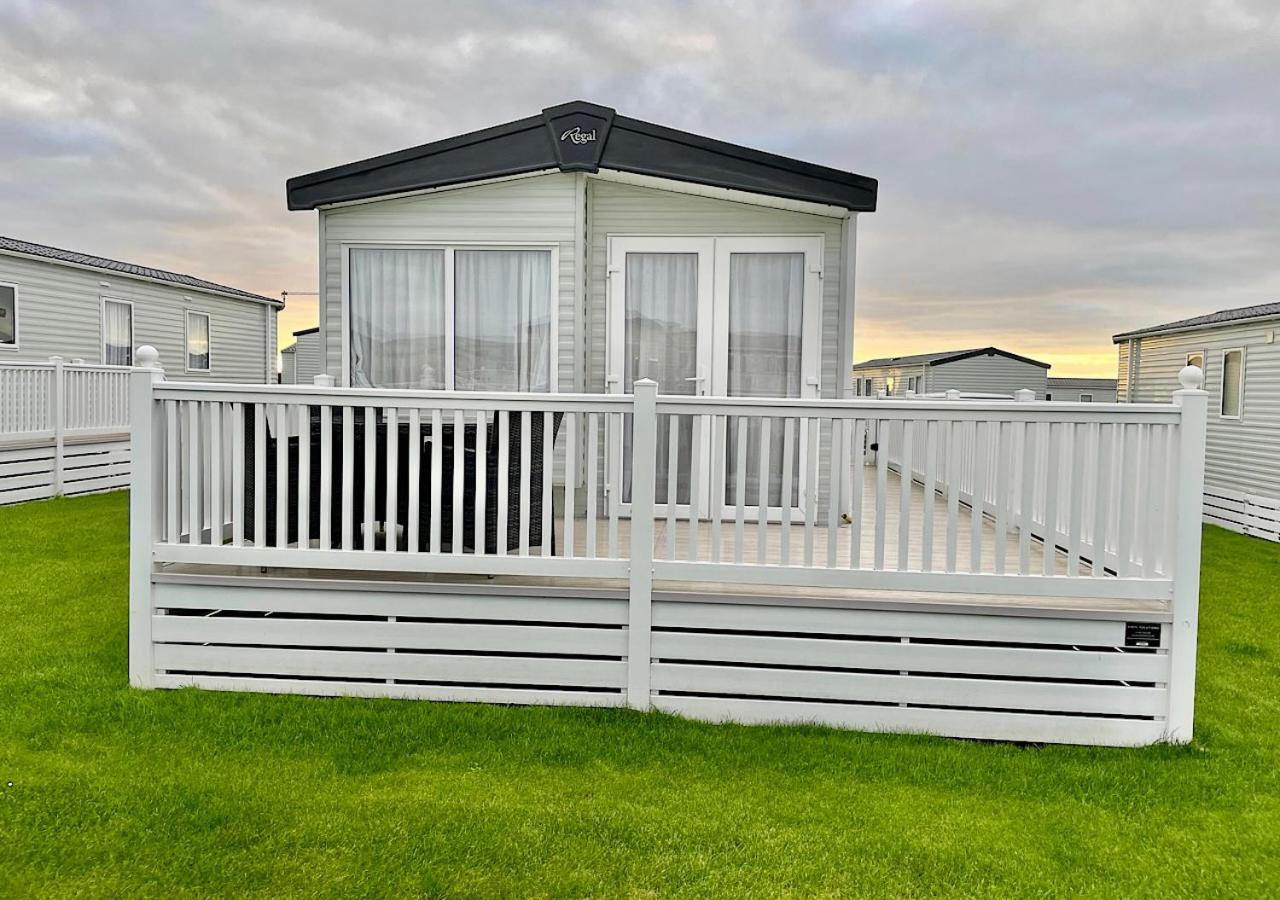 Luxury 3 Bedroom Caravan Between Perranporth And Newquay, Cornwall New Quay Exterior foto