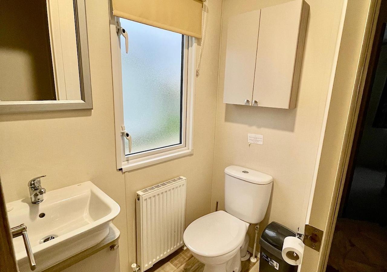 Luxury 3 Bedroom Caravan Between Perranporth And Newquay, Cornwall New Quay Exterior foto
